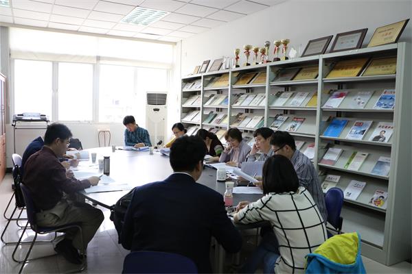 公司召开2016年本科人才方案论证会
