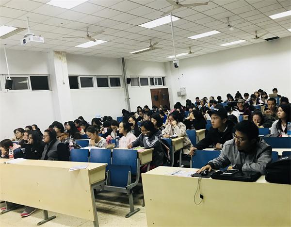 校心理健康教育与咨询中心张宇老师来公司讲座