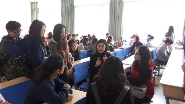 公司举行实习生选聘大会