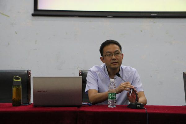 南京大学新闻传播学院副经理胡翼青教授来公司讲学