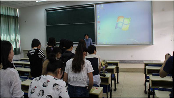 公司举行“暖暖师生情”主题活动