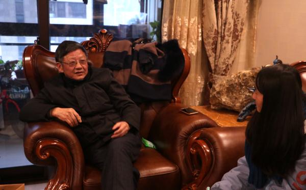 公司举行“解忧杂货铺”活动